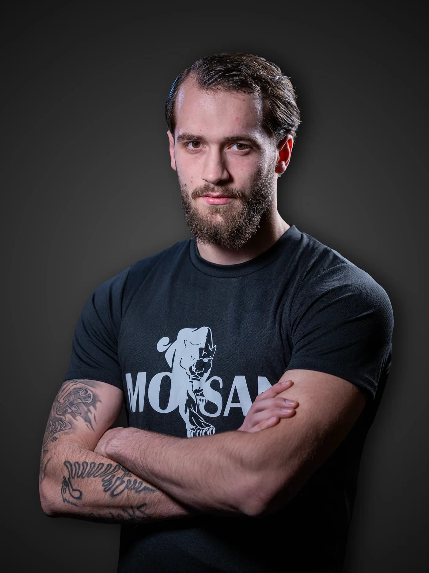 Kristiano Hoxhaj, Profiboxer und Boxtrainer bei MOSAN